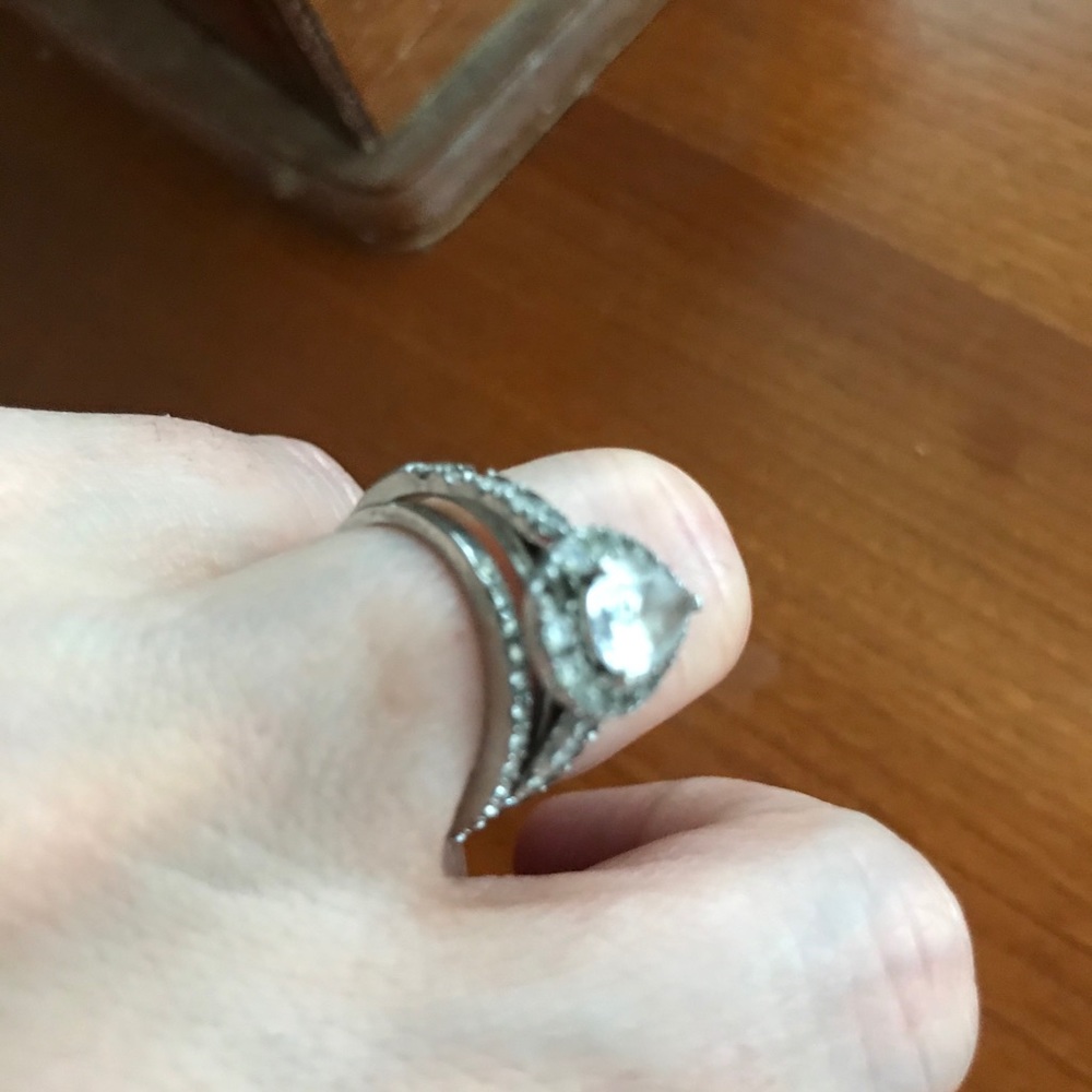 Sterling Silver Rhynestone Ring